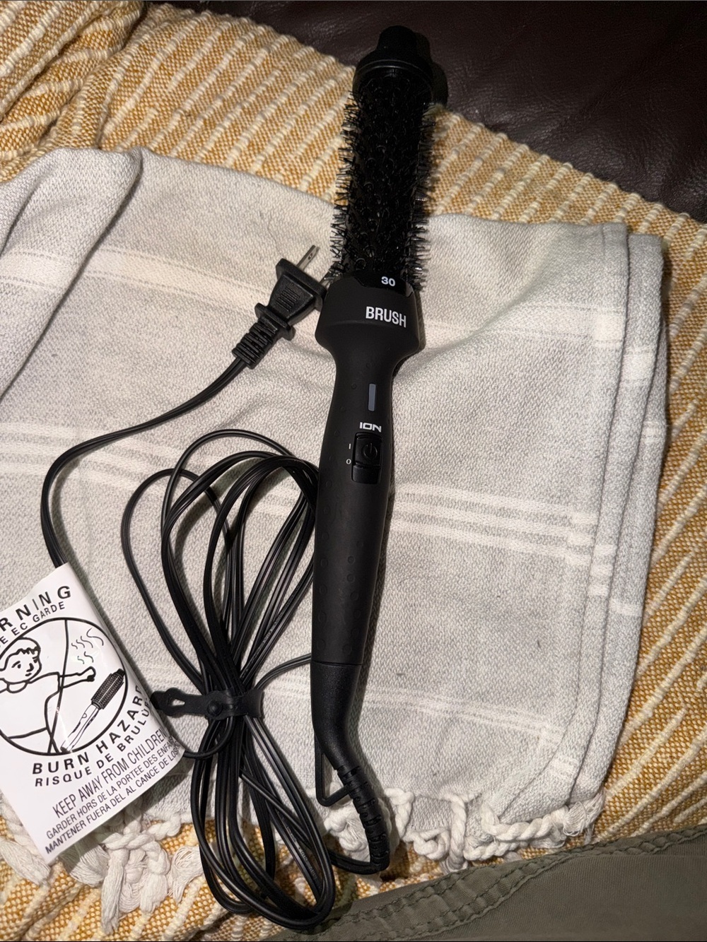 Black 30mm Heated Round Styling Brush -